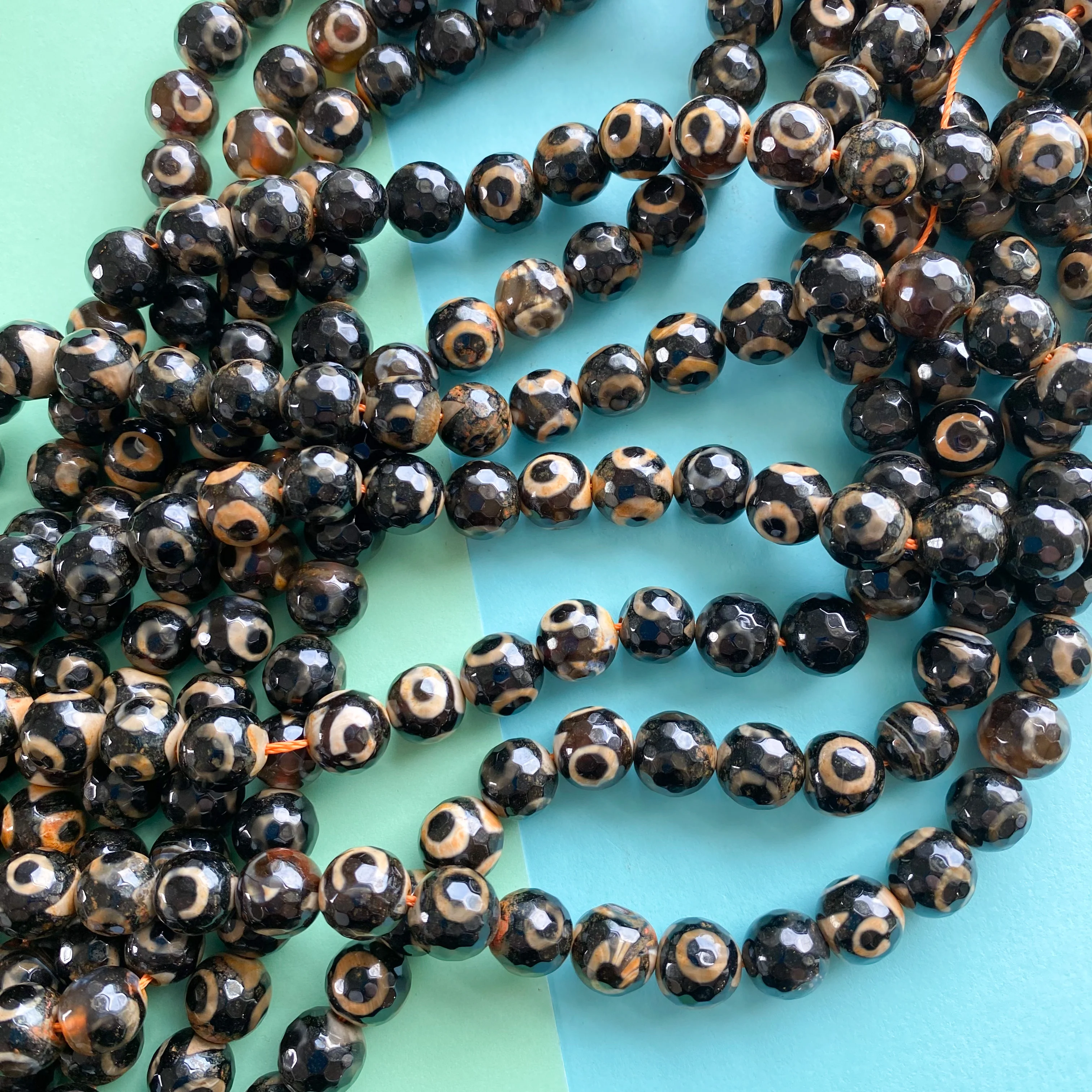 10mm Faceted Black DZI Agate Round Strand - Image 2