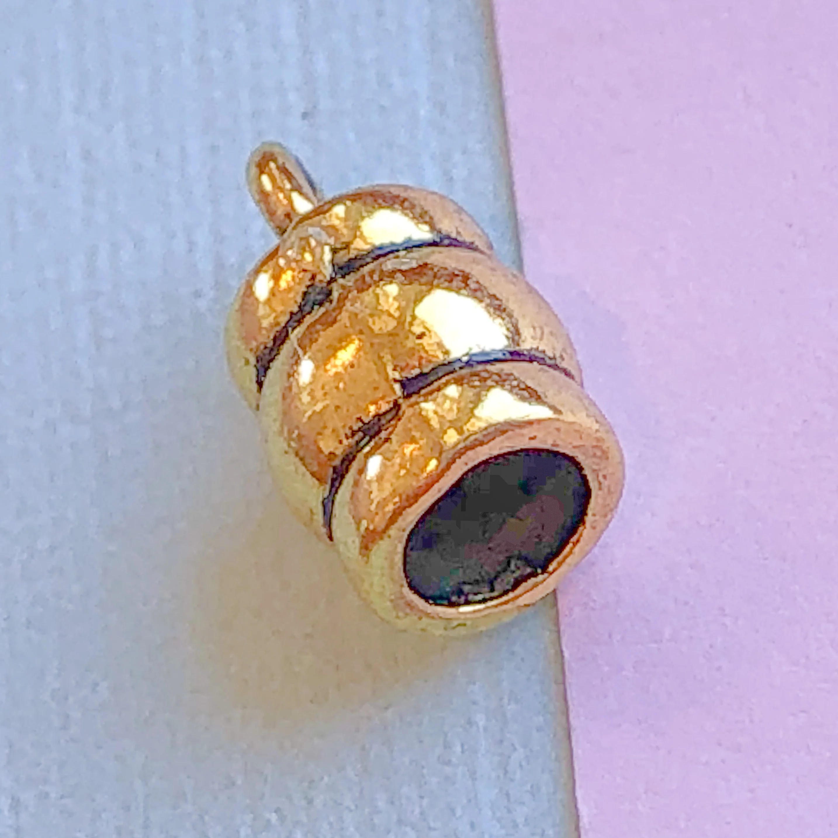 10mm Gold Pewter Leather Ends - 8 Pack - Image 3