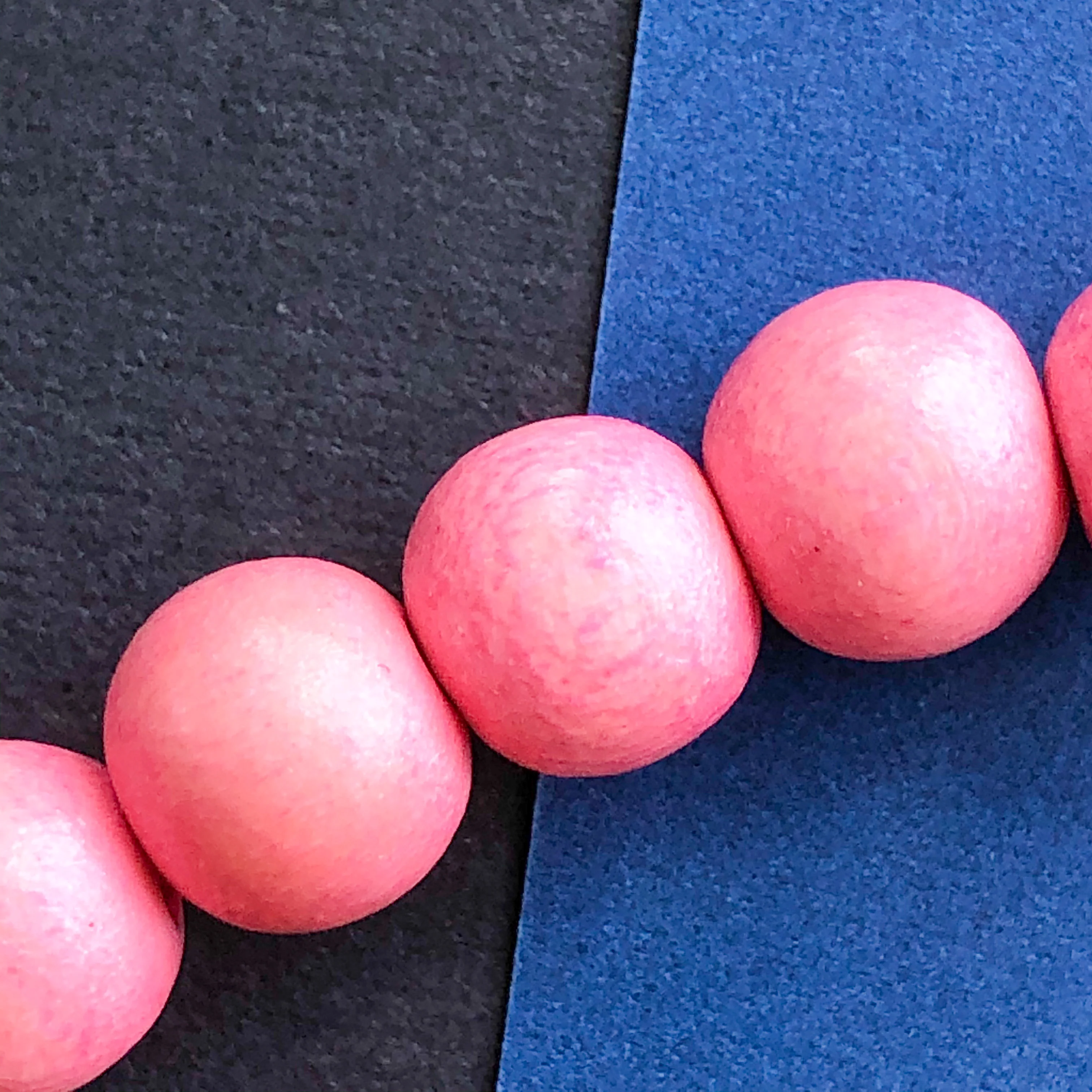 10mm Pink Wood Round Strand - Image 3