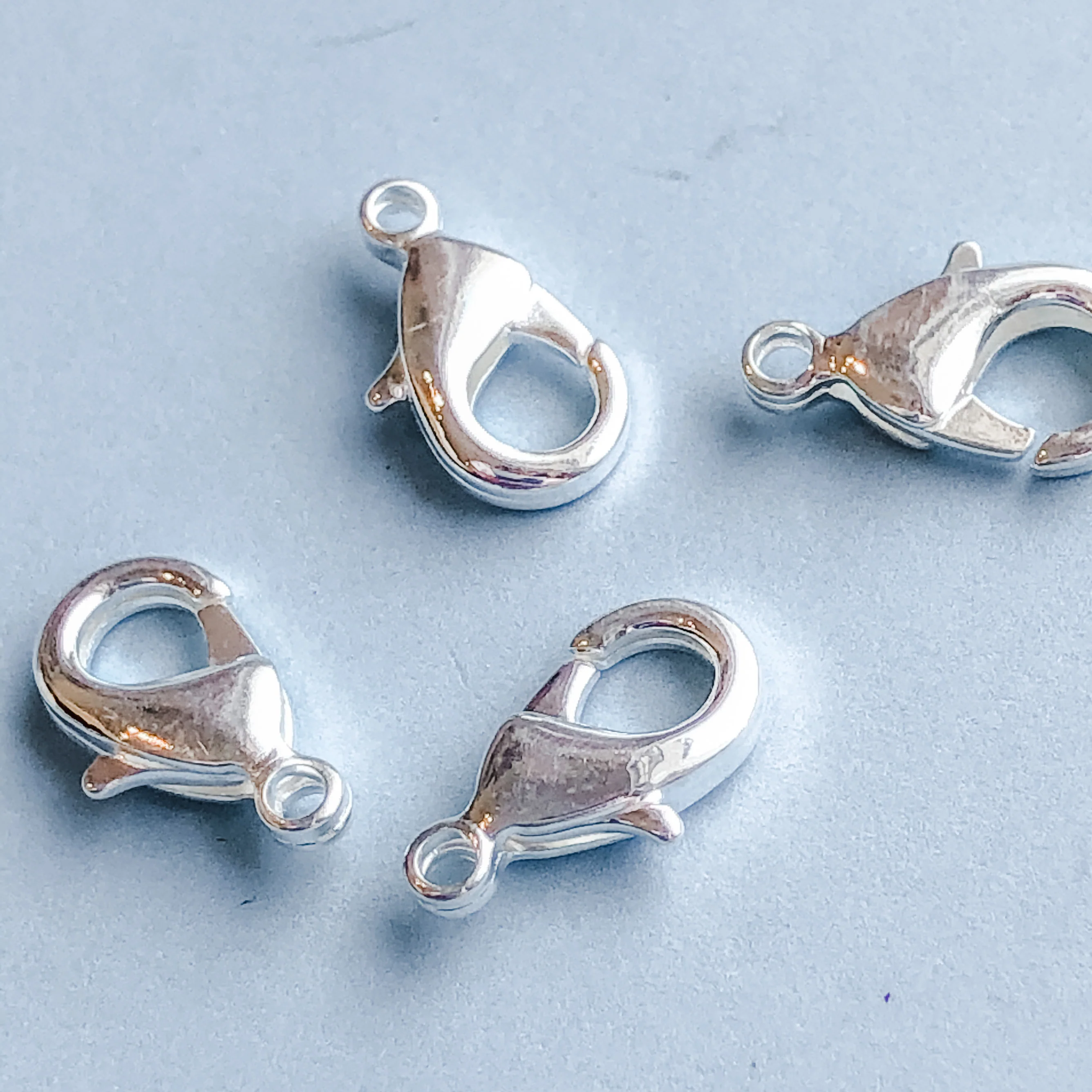 15mm Shiny Silver Lobster Claw Clasp - 4 Pack - Image 2