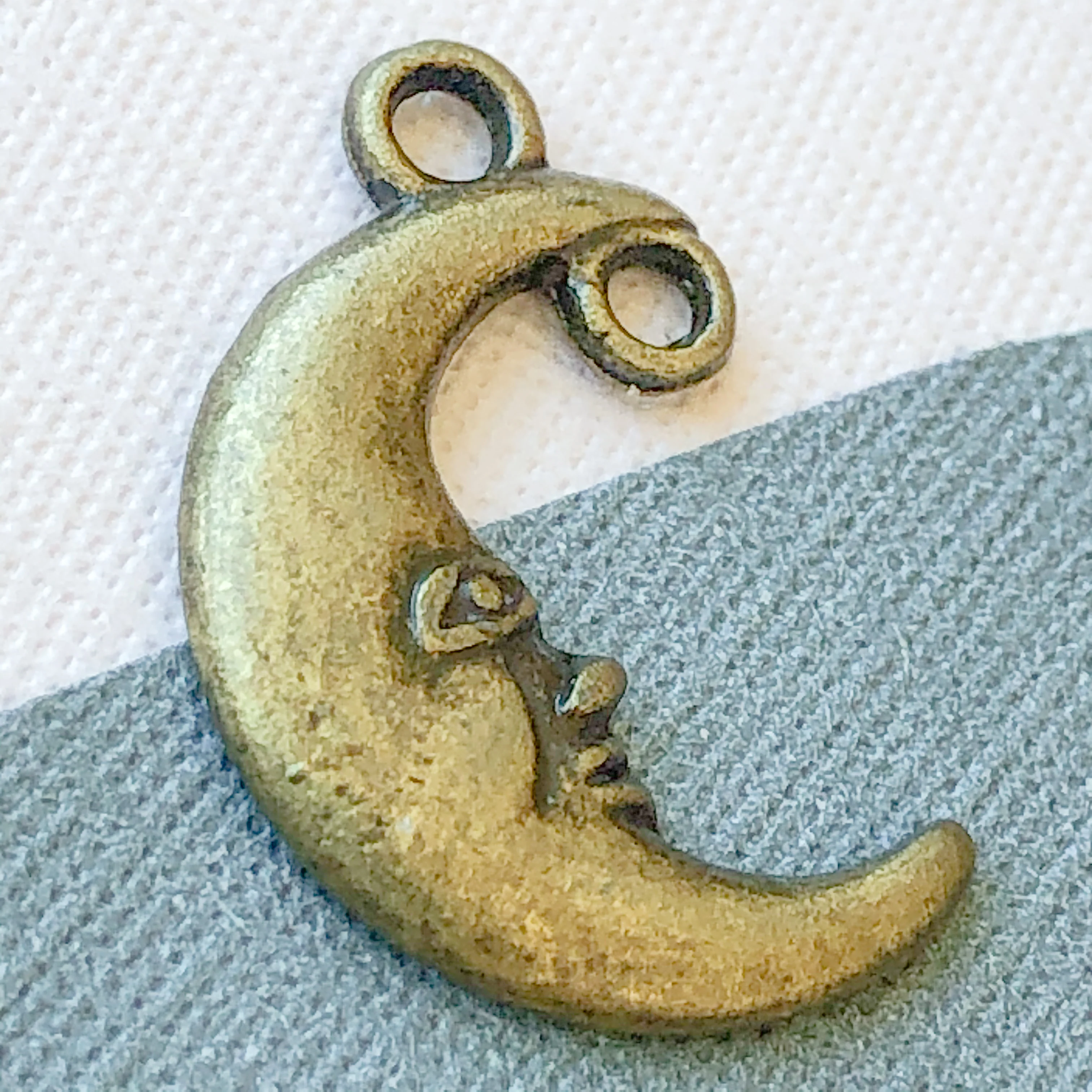 18mm Antique Bronze Crescent Moon Charm - 6 Pack - Image 3