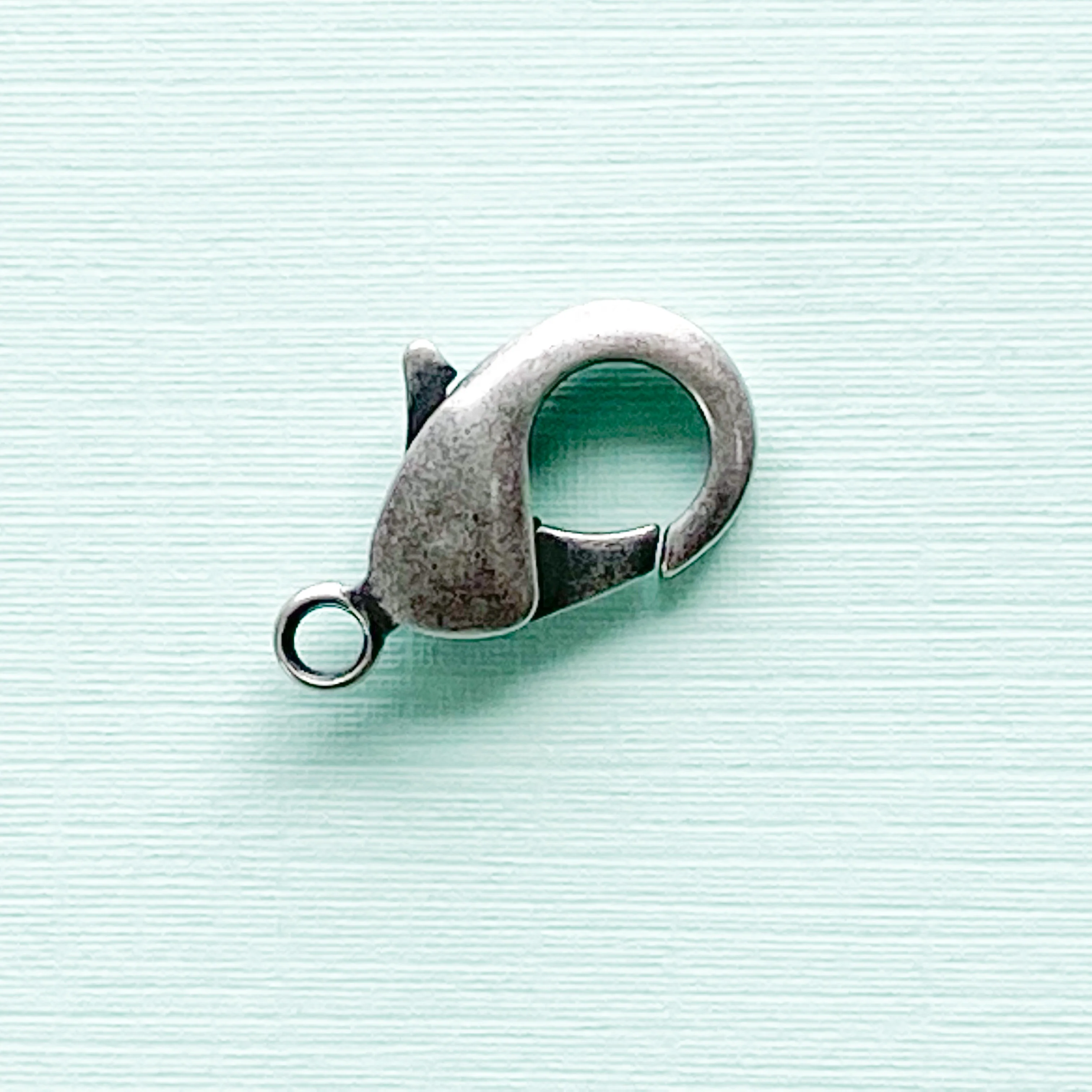 19mm Distressed Silver Lobster Claw Clasp - Pack of 2 - Image 3