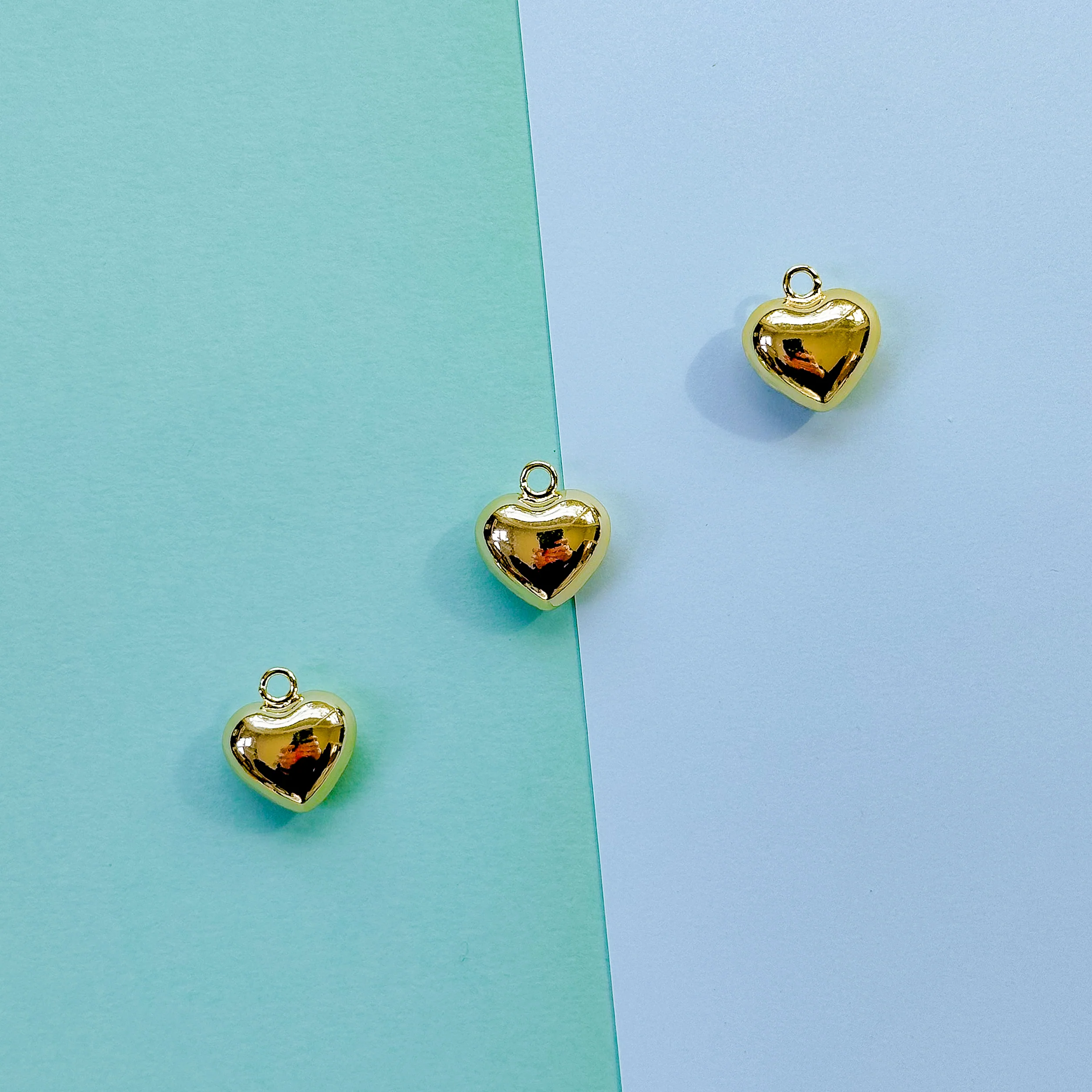 15mm Shiny Gold Puffed Heart Charm - Image 4