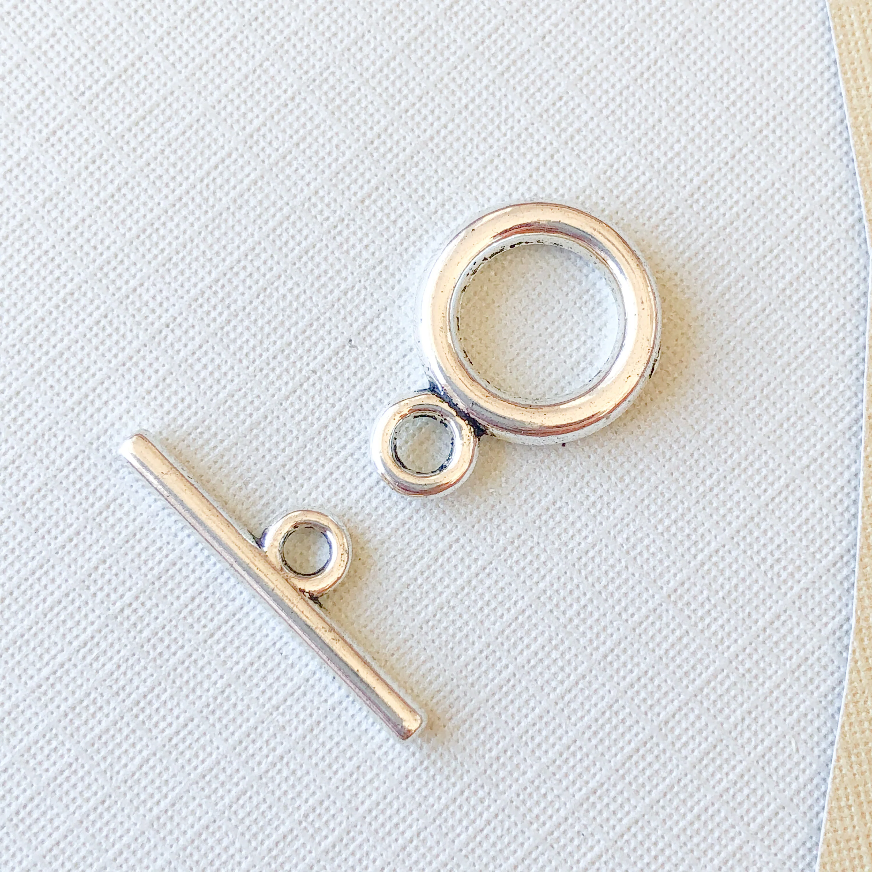 22mm Silver Pewter Toggle - 4 Pack - Image 3