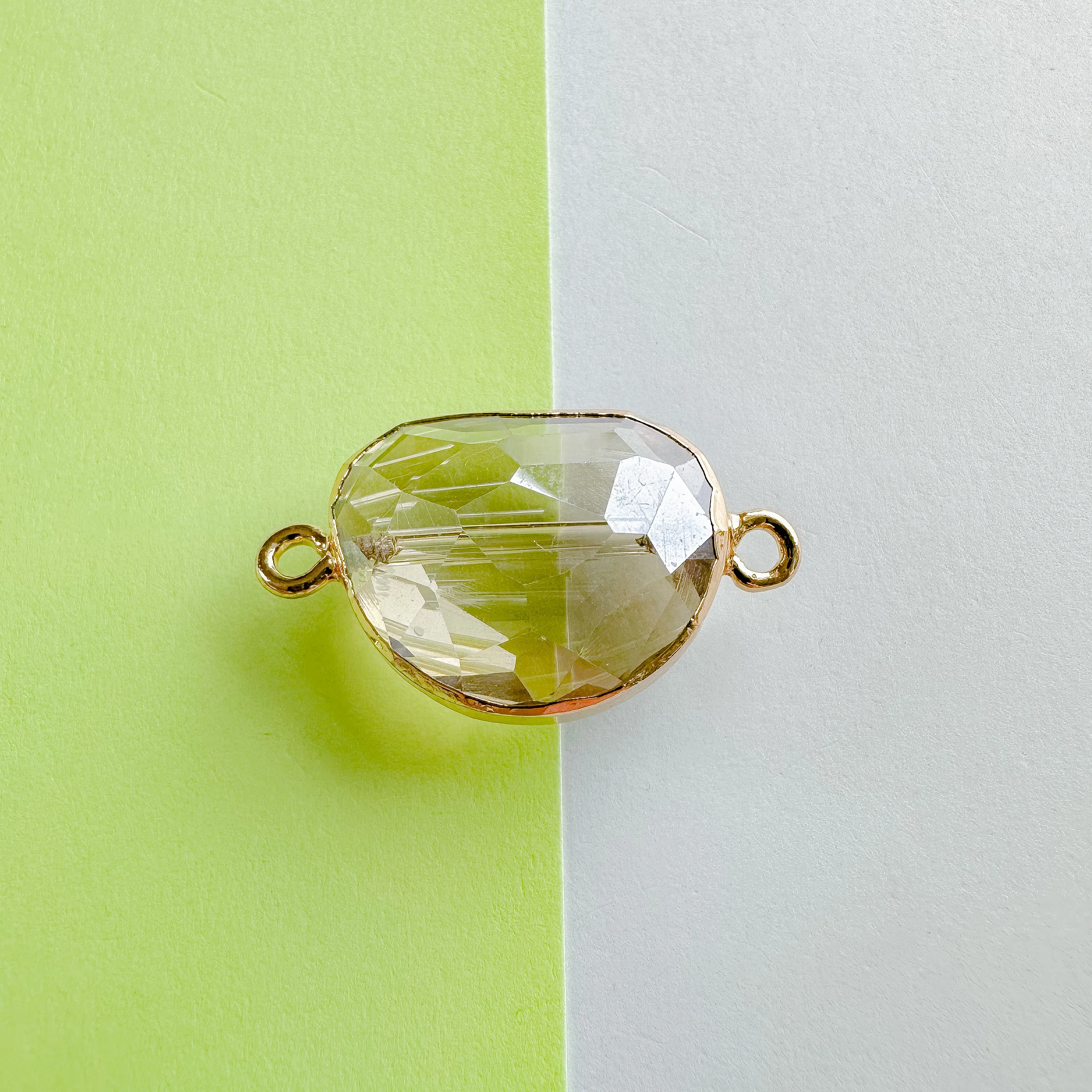 24mm Faceted Crystal Gold Electroplated Bezel Connector - Image 3