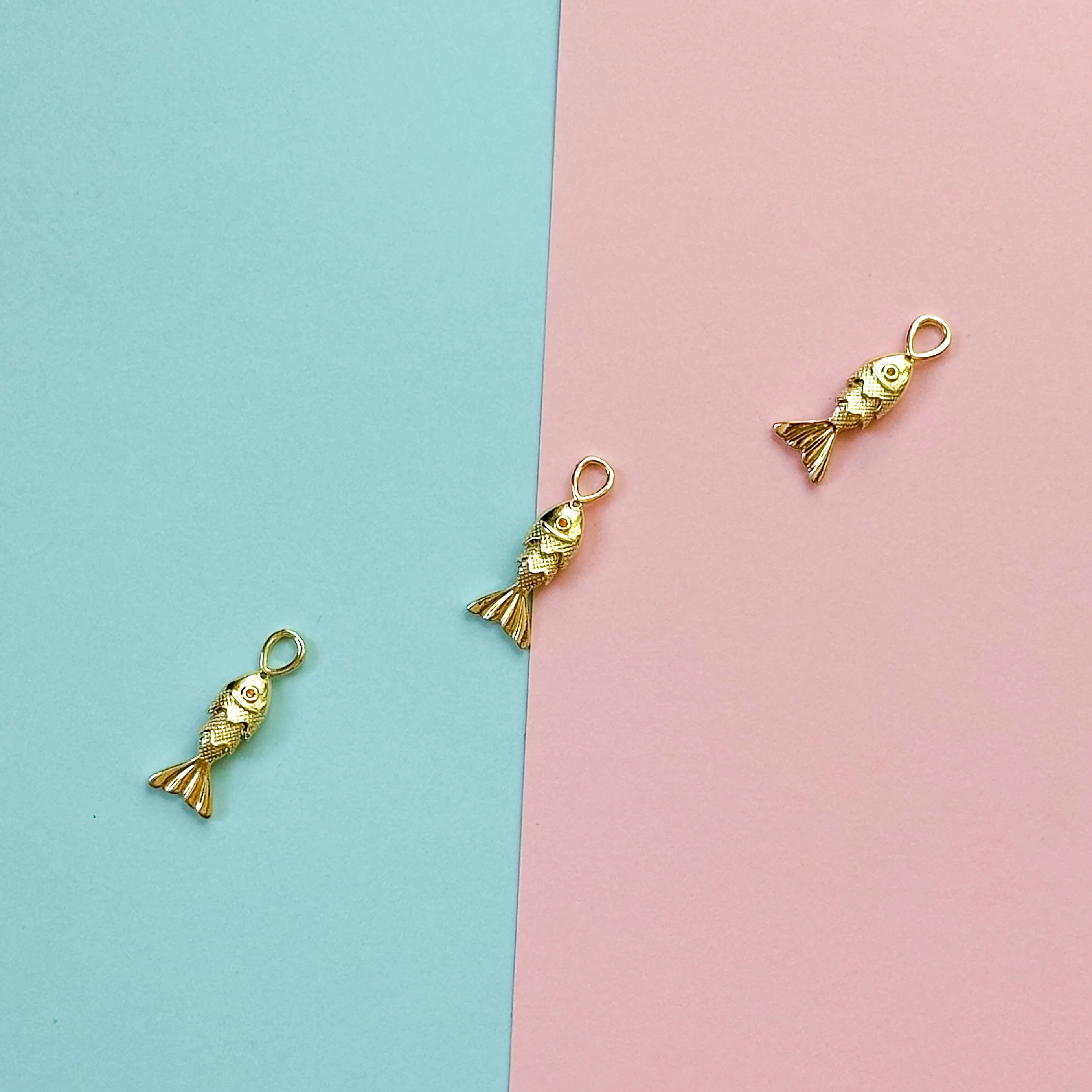 25mm Shiny Gold Articulated  Fish Charm