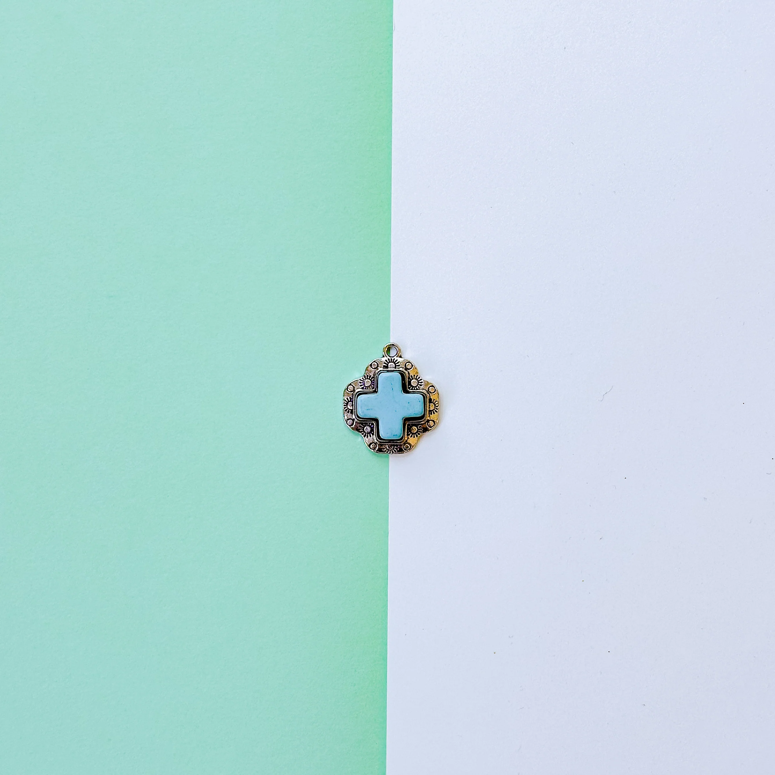 25mm Turquoise Cabachon Silver Heart Charm - Image 3