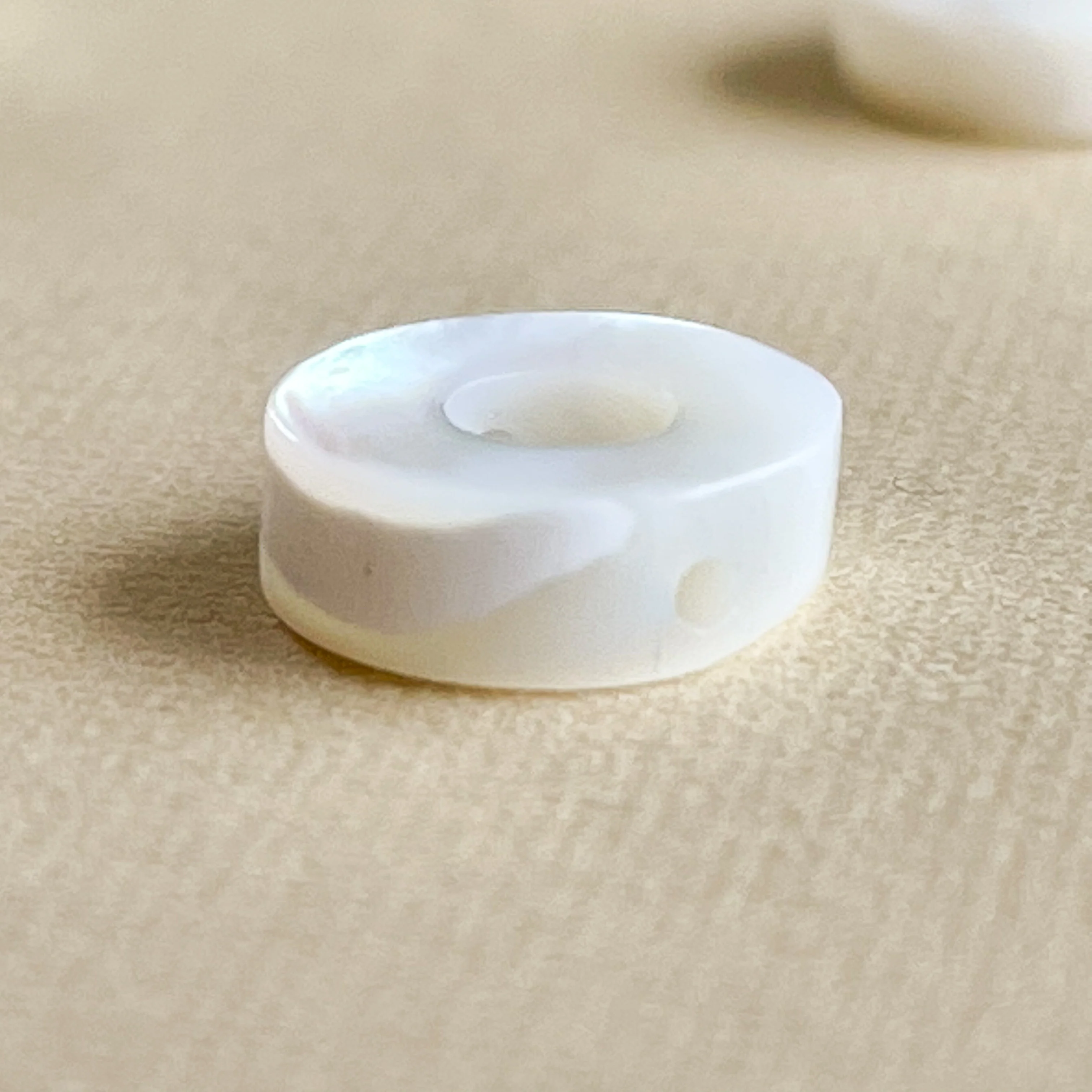 10mm Mother of Pearl Circles - 10 Pack - Image 3