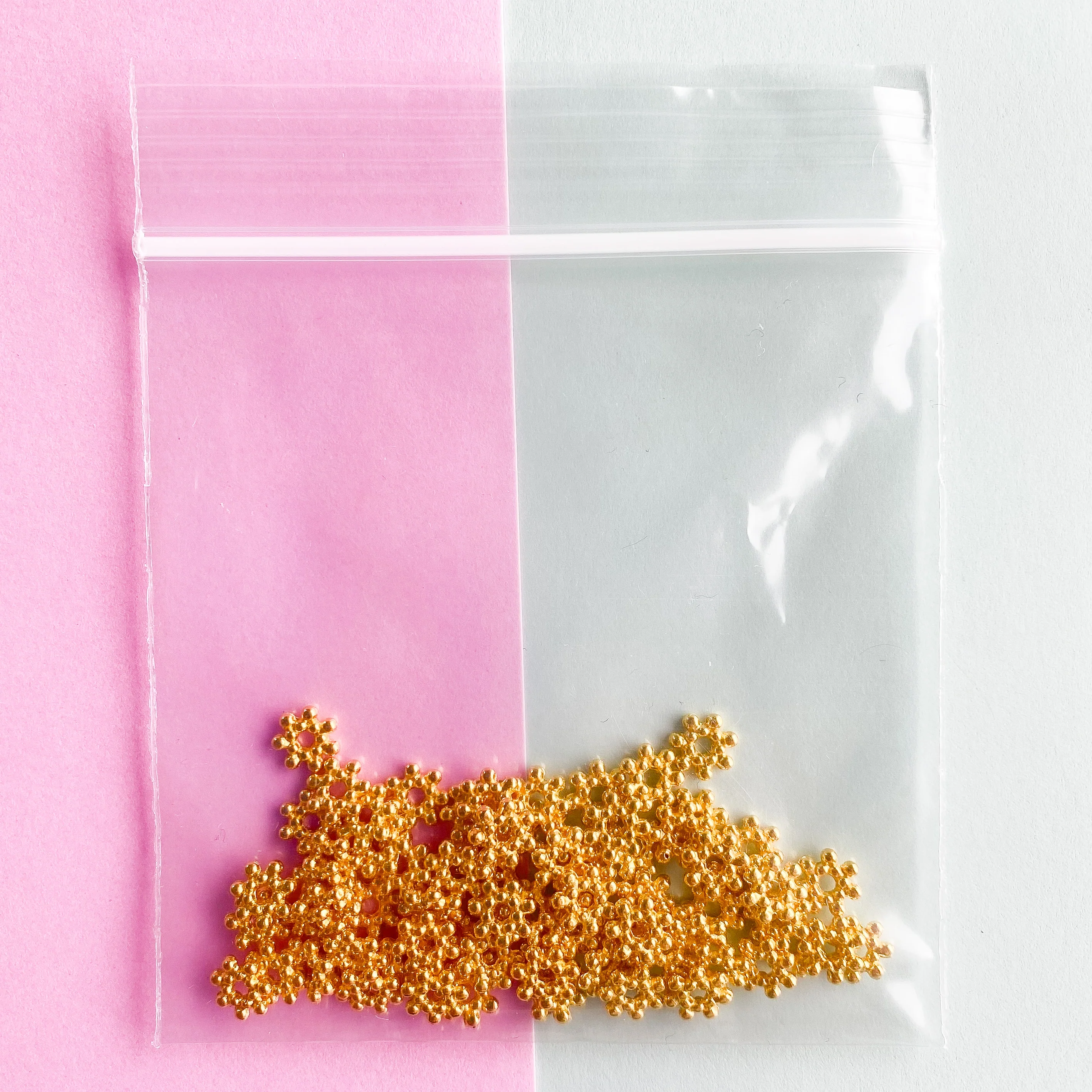 6mm Gold Daisy Disc Fancy Spacer Pack - Image 2