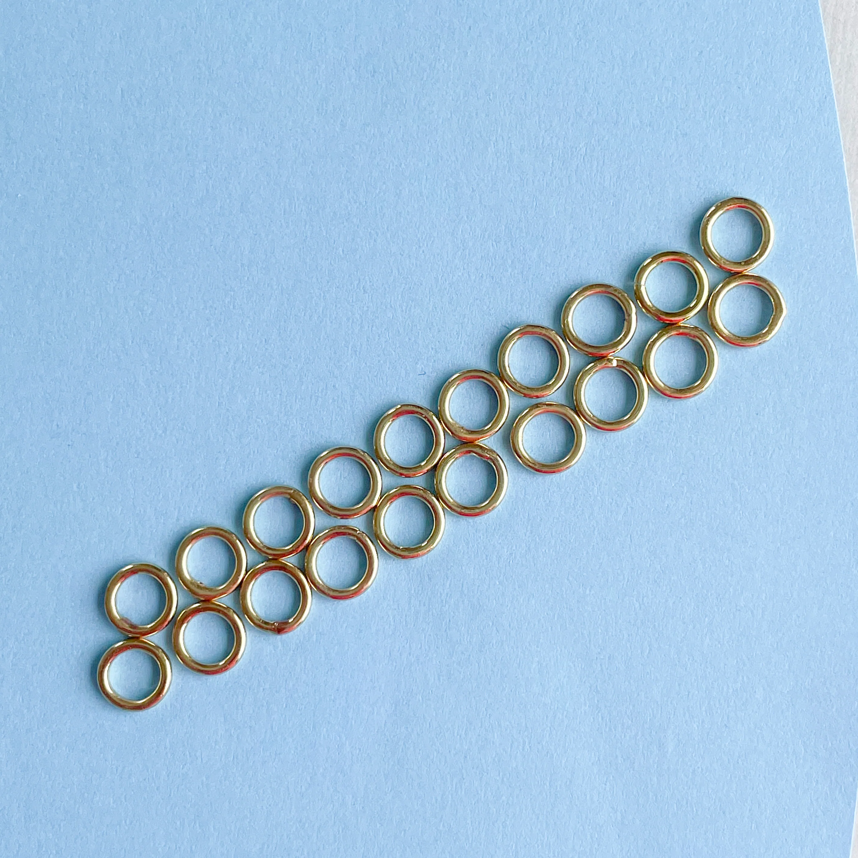 6mm Shiny Gold Plated Soldered Jump Rings - 10 Pack