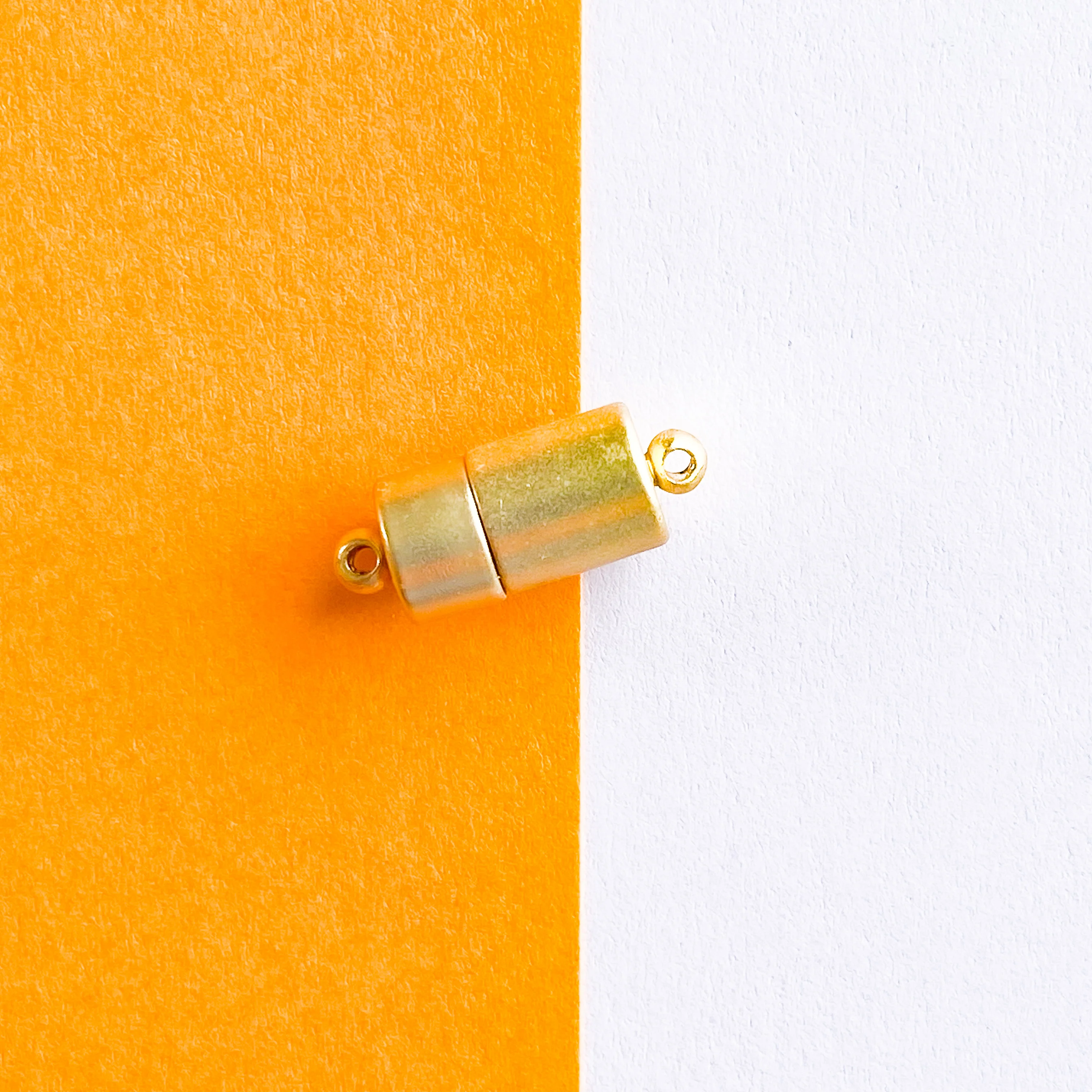 7mm Brushed Gold Cylinder Magnetic Clasp - Image 2