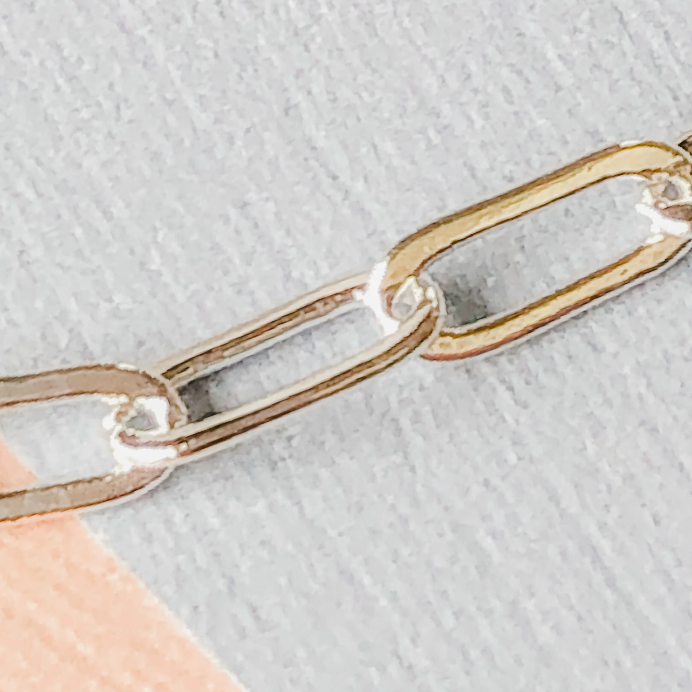 7mm Shiny Electroplated Silver Flat Paperclip Chain - Image 3