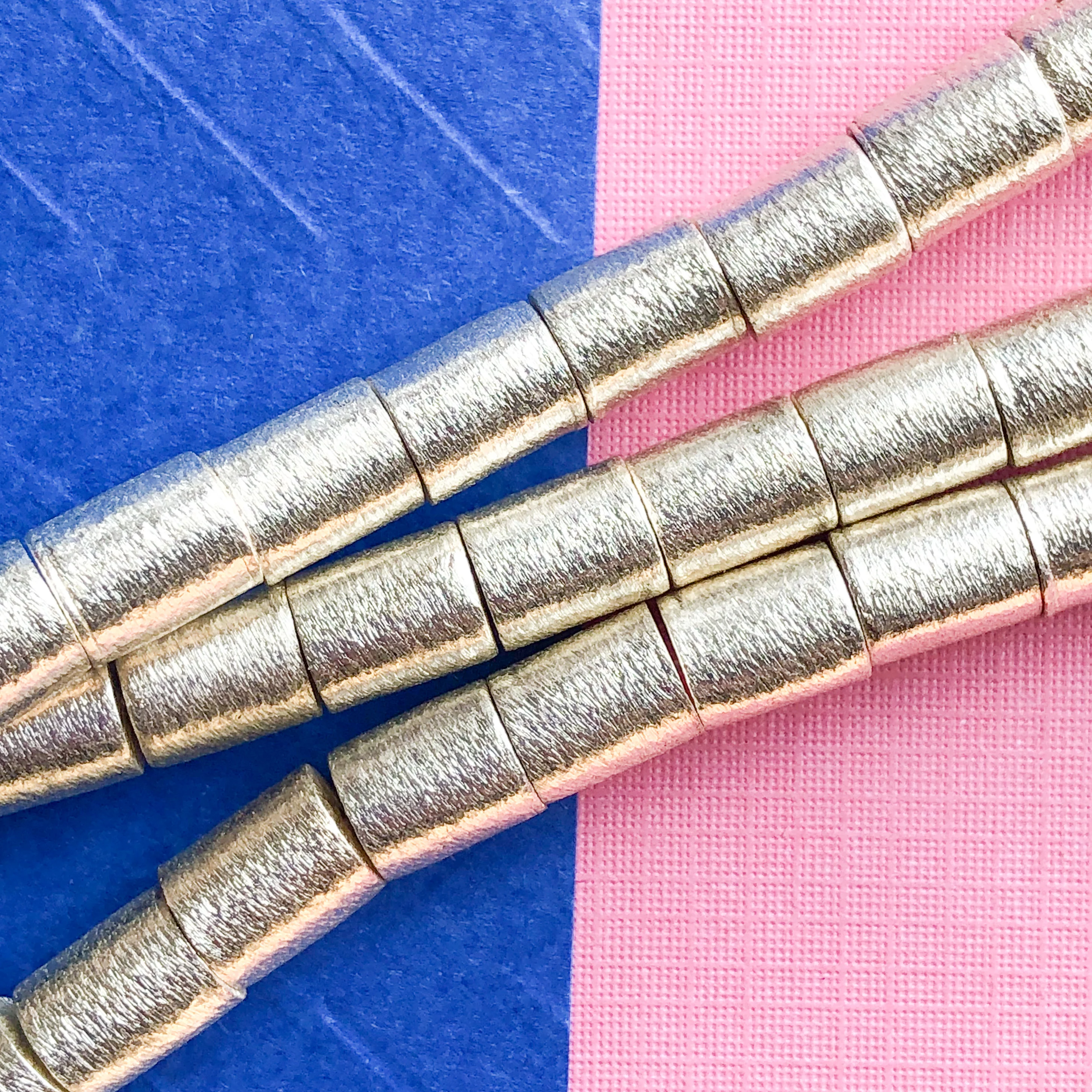 8mm Brushed Silver Barrel Strand - Image 2