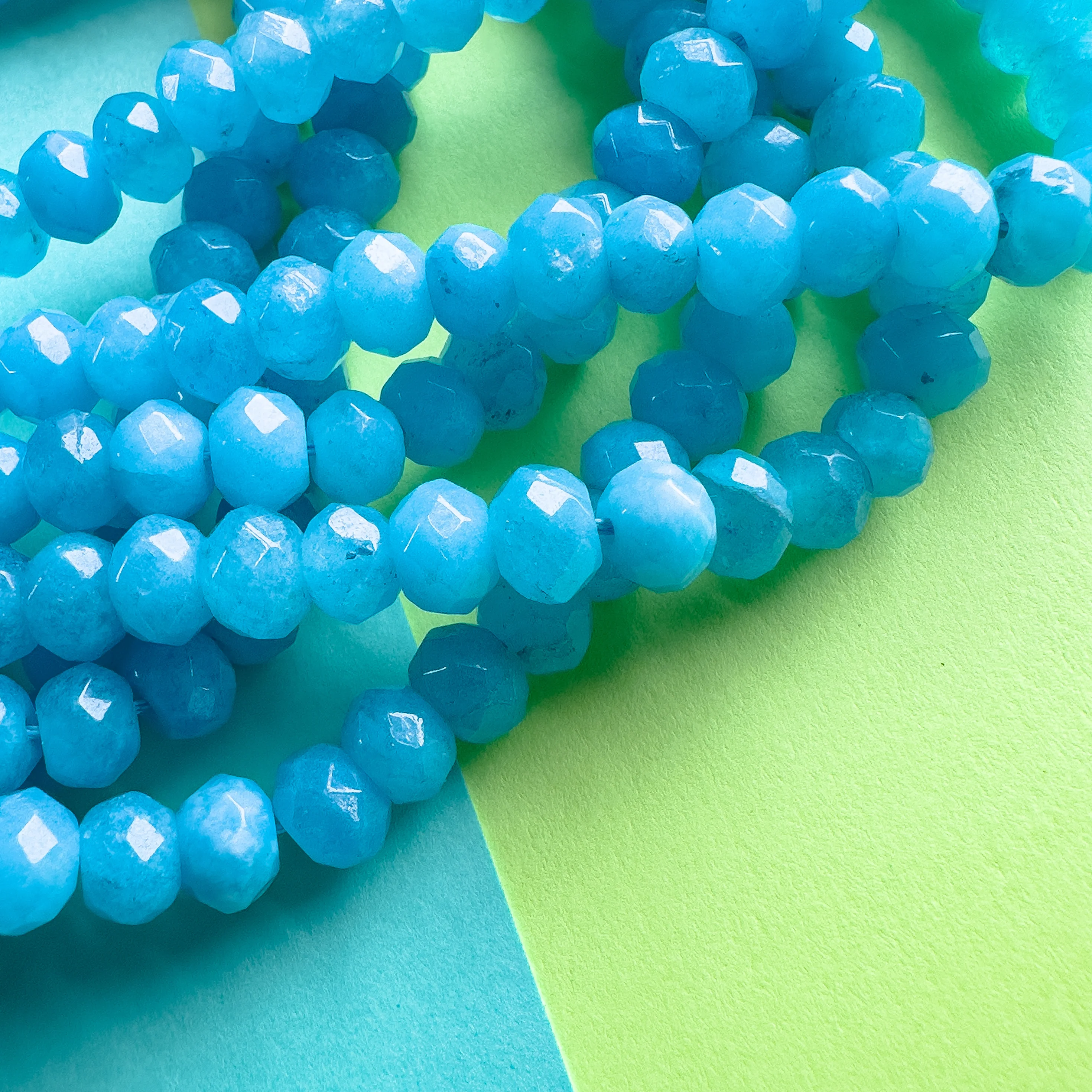 8mm Turquoise Dyed Jade Rondelle Strand - Image 3